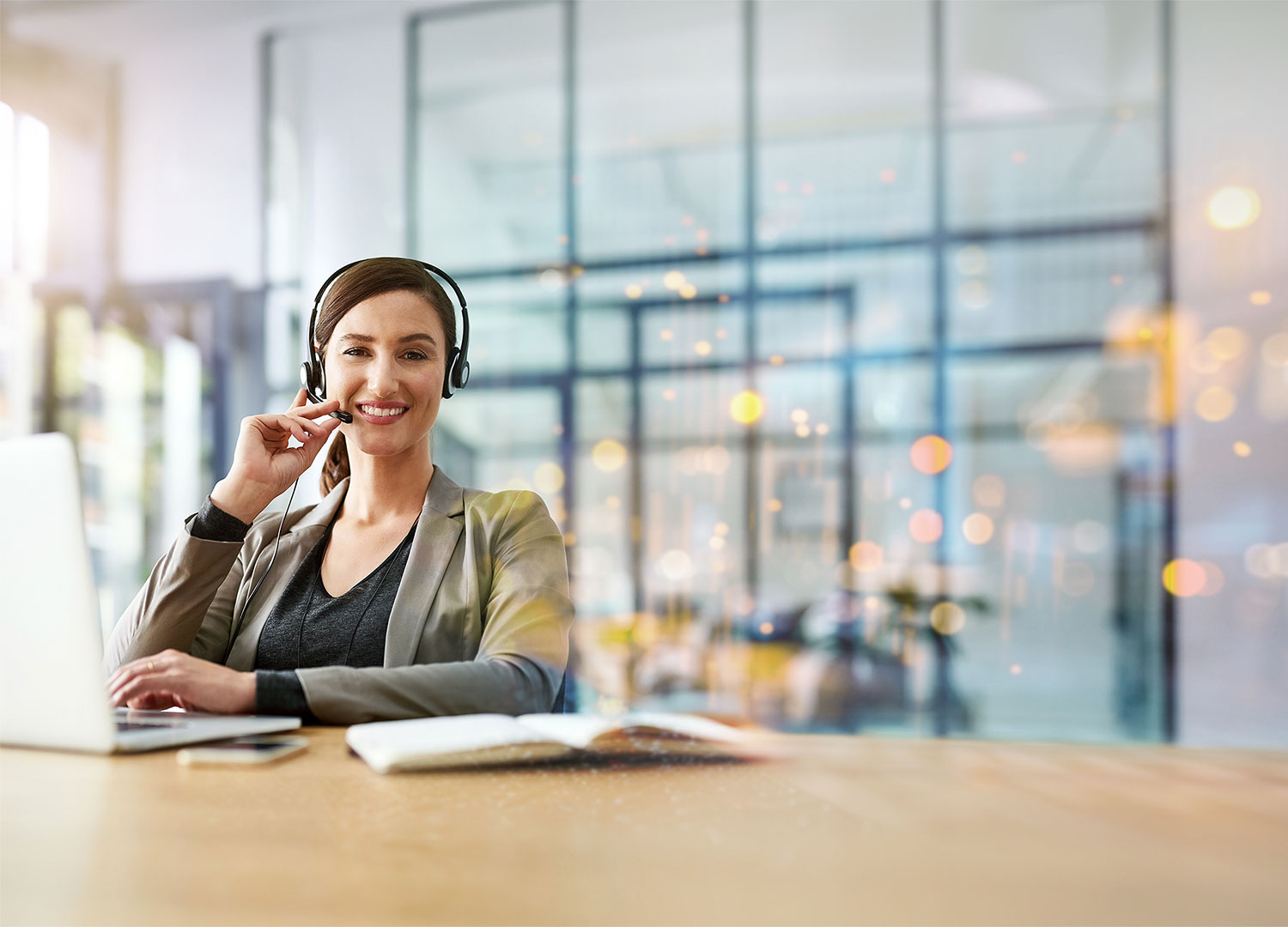 AdobeStock_1078428844_Slider_peopleimages-com