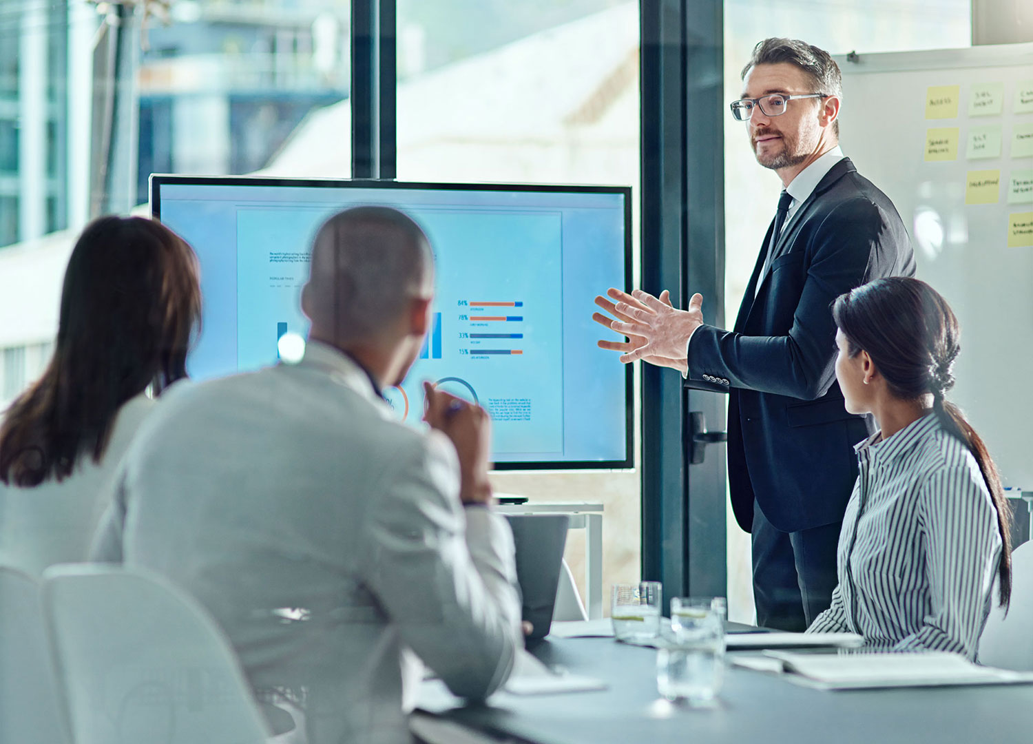 AdobeStock_601344855_Slider_Grady-Reese-peopleimages-com